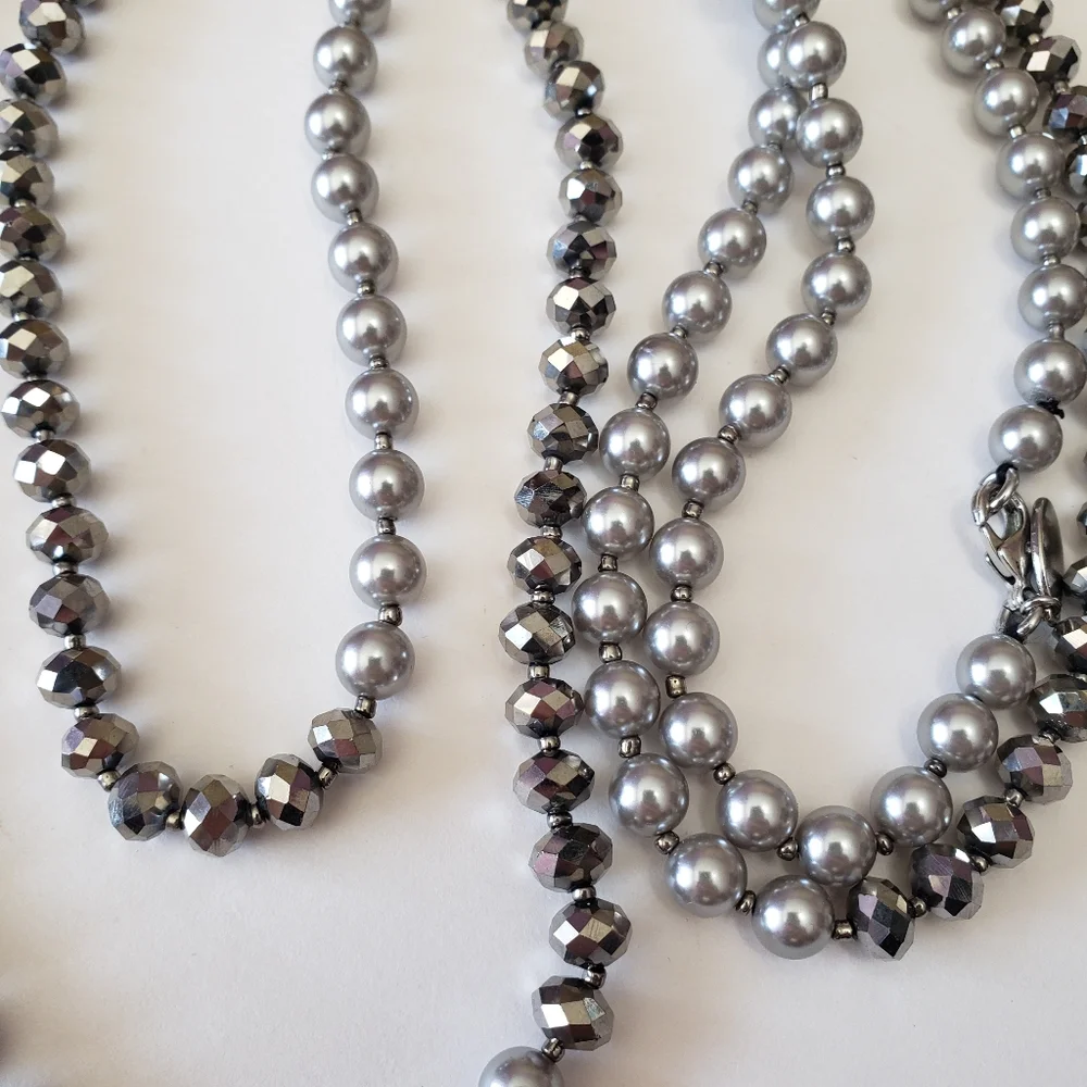 Ann Taylor Silver Tone Faux Pearl And Silver Tone Beaded Necklace - Picture 11 of 13